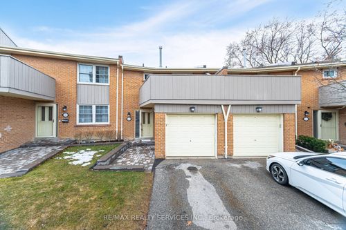 111-1951 Rathburn Rd E, Mississauga, ON, L4W2N9 | Card Image