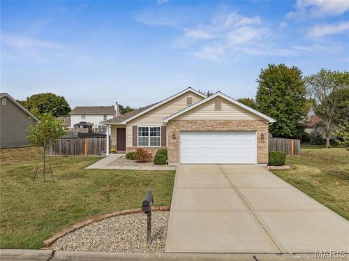 3233 Sceptor Ct, Belleville, IL, 62221-5879 | Card Image