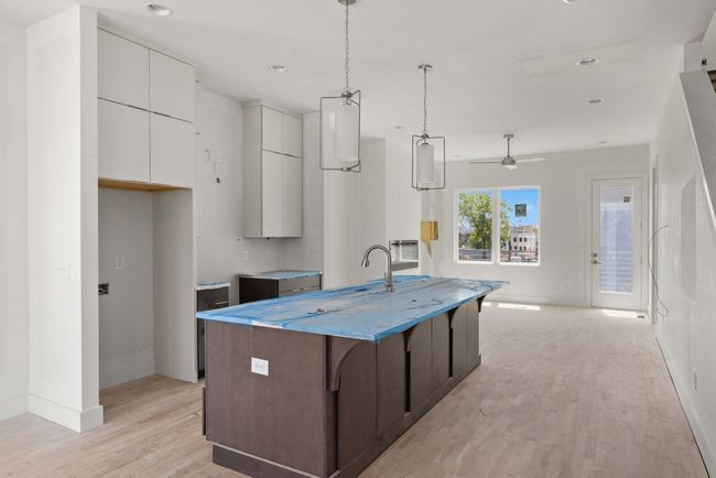 APT-19 - 1016 W Trinity Ln, House attached with 3 bedrooms, 4 bathrooms and 2 parking in Nashville TN | Image 4