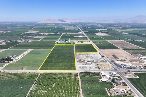 21868 E Manning Ave, Reedley, CA, 93654-9509 | Card Image