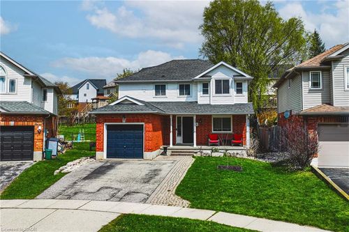 40 Merlene Court, Cambridge, ON, N3C4G1 | Card Image