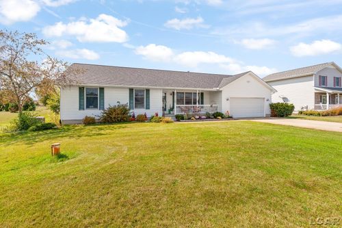 4705 Robin Hood Trl, Adrian, MI, 49221-1494 | Card Image