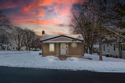 317 Hamburg St, Ripon, WI, 54971-1308 | Card Image