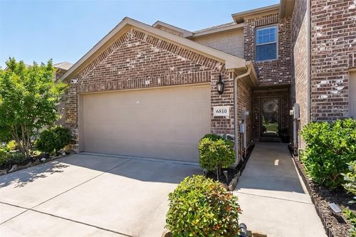 6810 Topaz Dr, Greenville, TX, 75402-8131 | Card Image