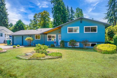 725 N 188th St, Shoreline, WA, 98133-3904 | Card Image