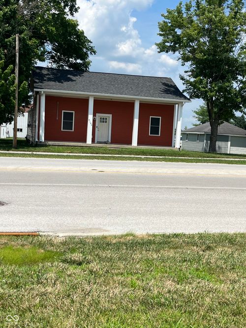 8186 E County Road 200 N, Avon, IN, 46123-5336 | Card Image