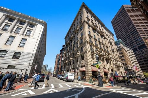 7m-21 Beacon St, Boston, MA, 02108-2813 | Card Image