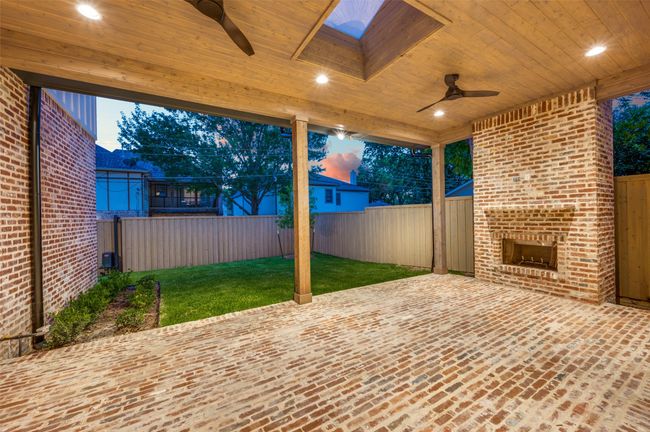 Outdoor Living Area | Image 38