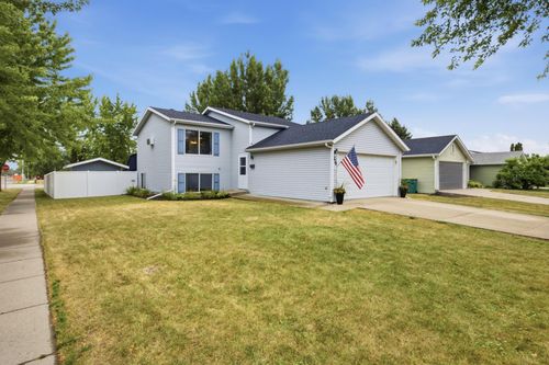 778 14th Ave W, West Fargo, ND, 58078-7007 | Card Image