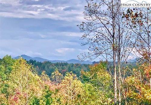 44 Round Mountain Pkwy, Lenoir, NC, 28645 | Card Image