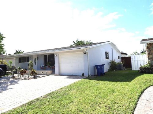 9170 Nw 24th Pl, Sunrise, FL, 33322-3218 | Card Image
