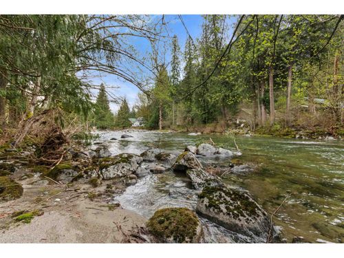 19512 Silver Skagit Rd, Hope, BC, V0X1L2 | Card Image