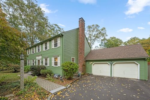 7 Fawn Rd, Sherborn, MA, 01770-1471 | Card Image