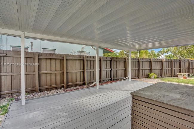 1608 Ne 34 Th St, House other with 4 bedrooms, 3 bathrooms and null parking in Oakland Park FL | Image 14