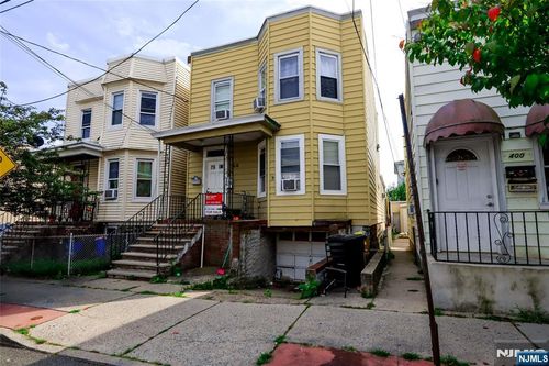 398 Cliff St, Fairview, NJ, 07022-1247 | Card Image