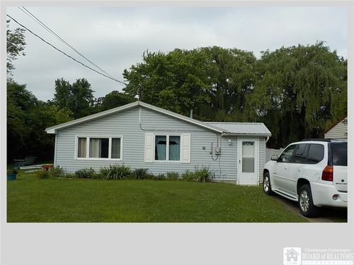 69 S State St, Ripley, NY, 14775-9703 | Card Image