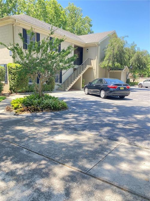 apt-6-223 Windsor St, LAKELAND, FL, 33803-3851 | Card Image