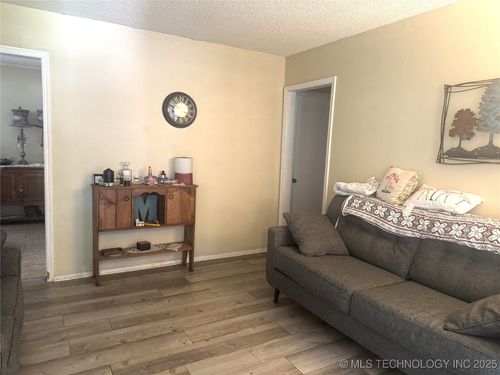 16215 1st St, Tulsa, OK, 74108-1713 | Card Image