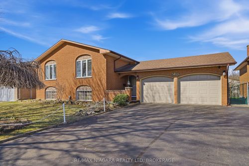 5035 Pettit Ave, Niagara Falls, ON, L2E7B8 | Card Image