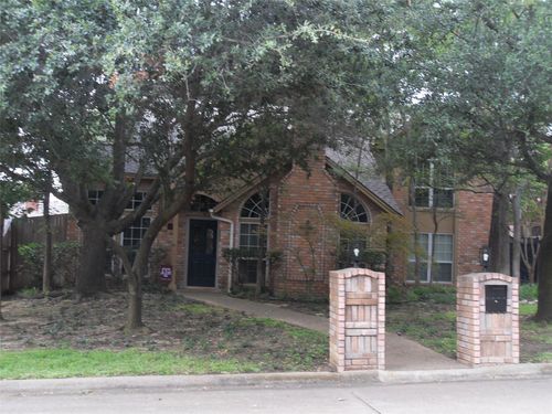709 Reese Ln, Hurst, TX, 76054-2030 | Card Image