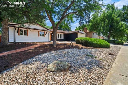 2215 Northglen Dr, Colorado Springs, CO, 80909-1631 | Card Image