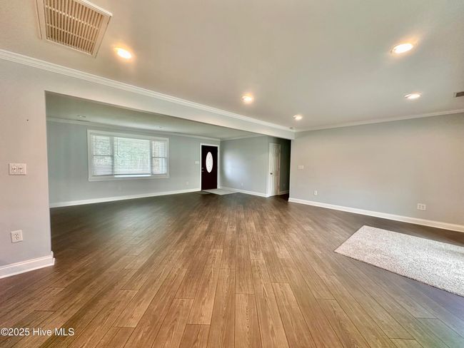 Living Room | Image 21
