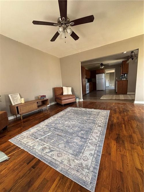 202 7th St, Lacygne, KS, 66040-9779 | Card Image