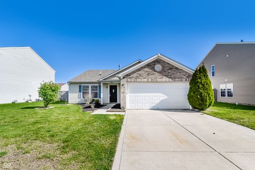 688 Harvest Meadow Way, New Whiteland, IN, 46184-9393 | Card Image