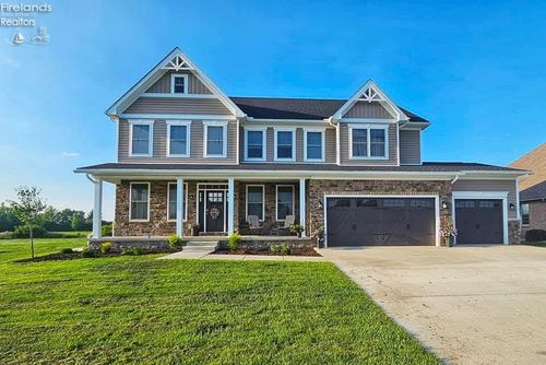 2112 Pinehurst Trl, Fremont, OH, 43420-9091 | Card Image