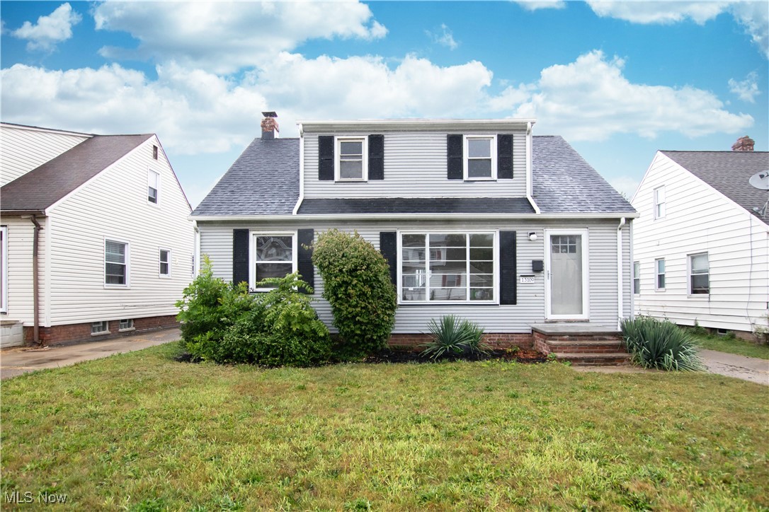 Oakview Blvd, Garfield Heights, OH 44125