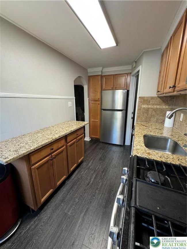449 E Garrison St, Townhouse with 3 bedrooms, 1 bathrooms and null parking in BETHLEHEM PA | Image 10
