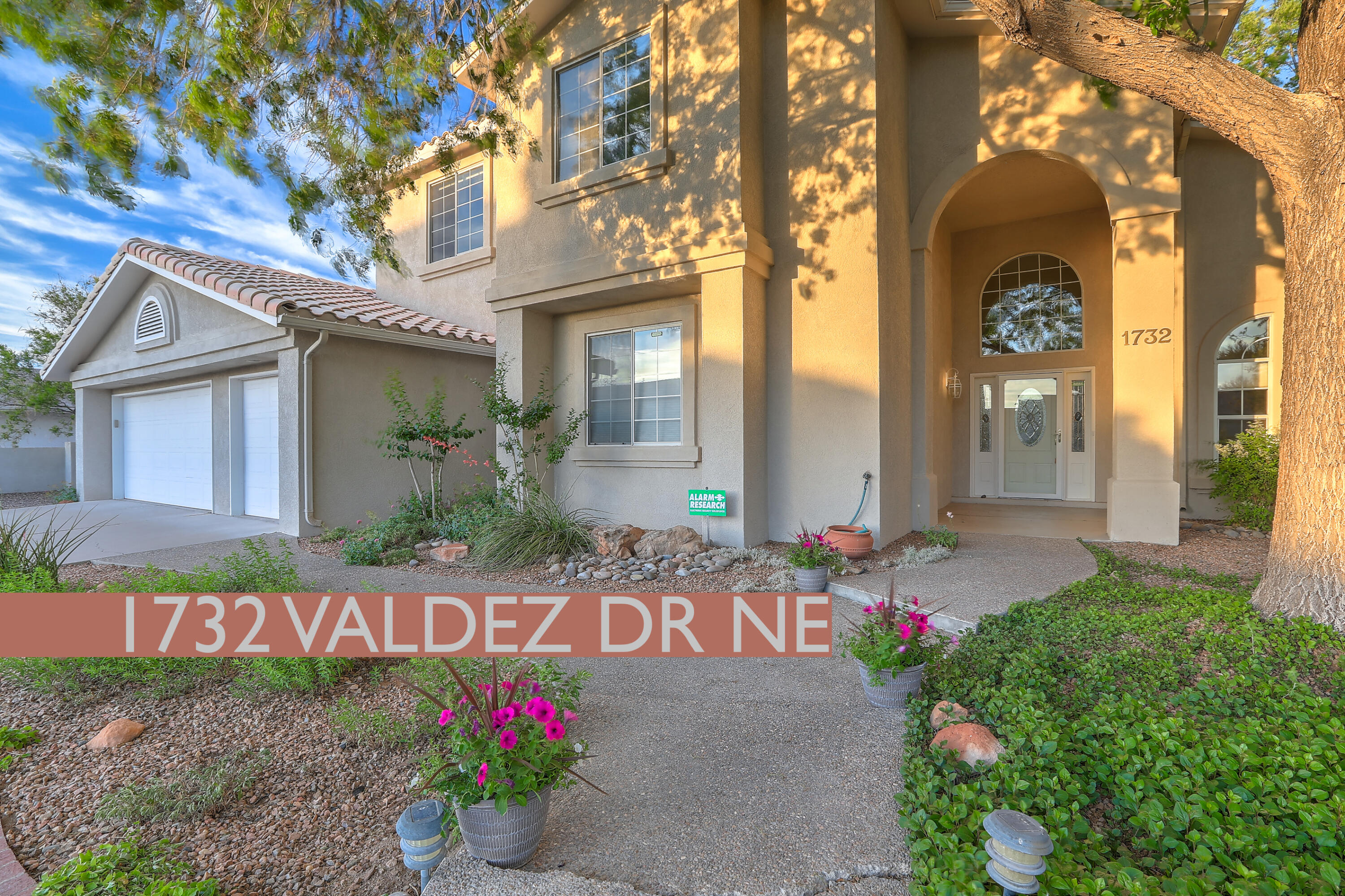 Valdez Dr, Albuquerque, NM 87112