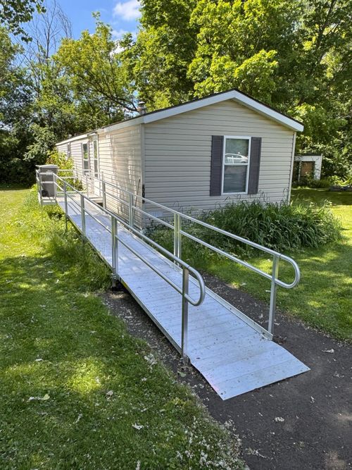 502 3rd St Ne, Milaca, MN, 56353-1660 | Card Image