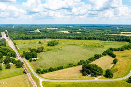 555 Corbett Rd, Nashville, NC, 27856-8209 | Card Image