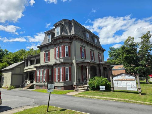 1129 Main St, St. Johnsbury, VT, 05819-2601 | Card Image