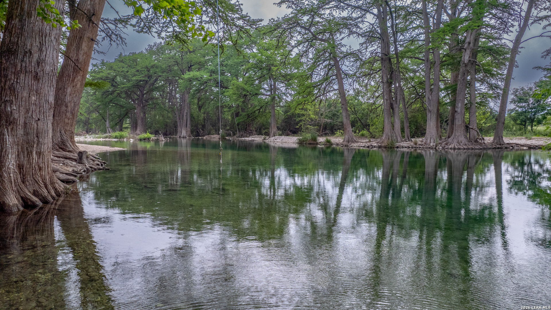 Land in Leakey