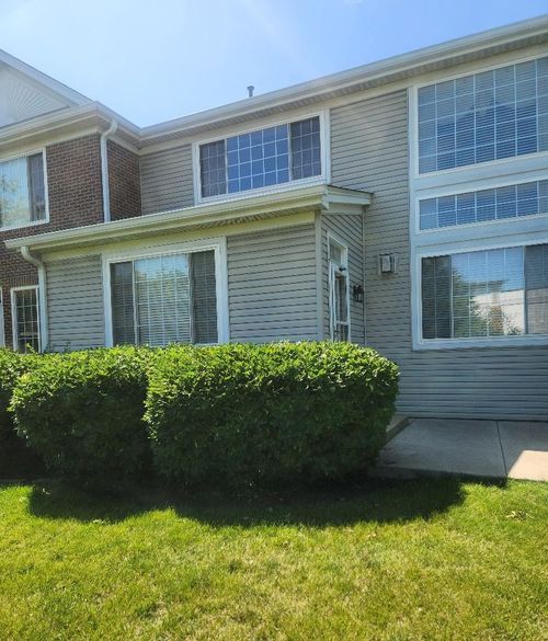 247 Lillian Ct, Geneva, IL, 60134-4629 | Card Image