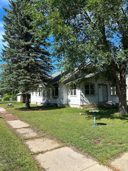 227 3rd St Sw, Staples, MN, 56479-2127 | Card Image