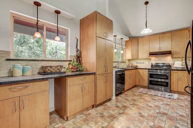 11007 Grapevine Ln, House other with 3 bedrooms, 3 bathrooms and 4 parking in Austin TX | Image 11
