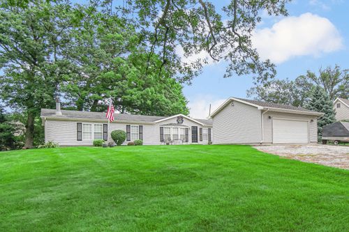 13935 Huseman St, Cedar Lake, IN, 46303-9054 | Card Image