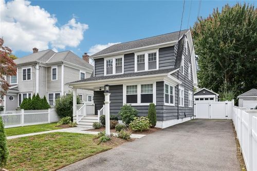 31 Old Spring Rd, Fairfield, CT, 06824-5241 | Card Image