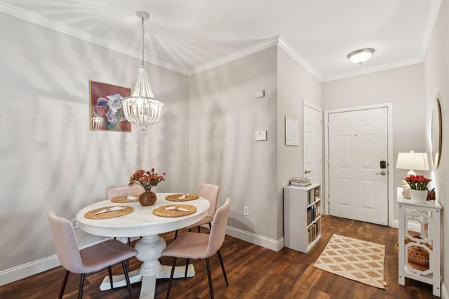 Dining room / Foyer | Image 15