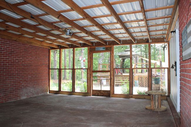 25 Covered Enclosed | Image 25