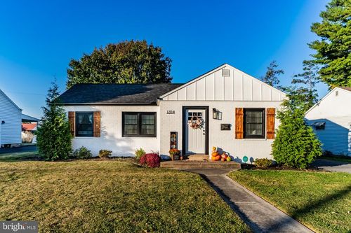 1314 Carlisle Rd, CAMP HILL, PA, 17011-6102 | Card Image