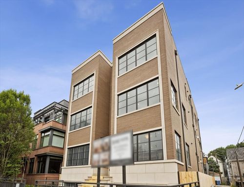2n-2644 N Lakewood Ave, Chicago, IL, 60614-1210 | Card Image