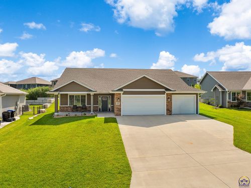 5511 Sw Timber Ridge Ln, Topeka, KS, 66610-1292 | Card Image