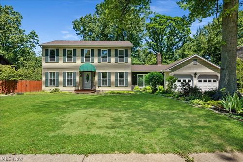 1545 Woodlake Blvd, Stow, OH, 44224-2455 | Card Image