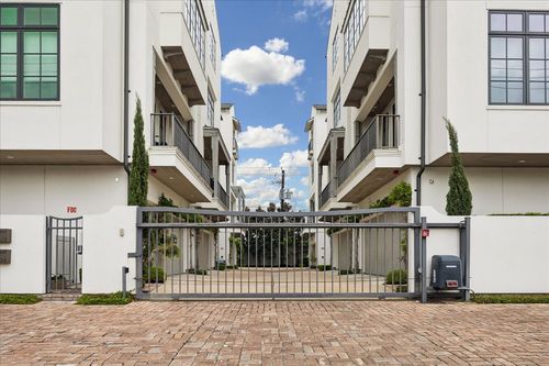 2326 Bissonnet St, Houston, TX, 77005-1512 | Card Image