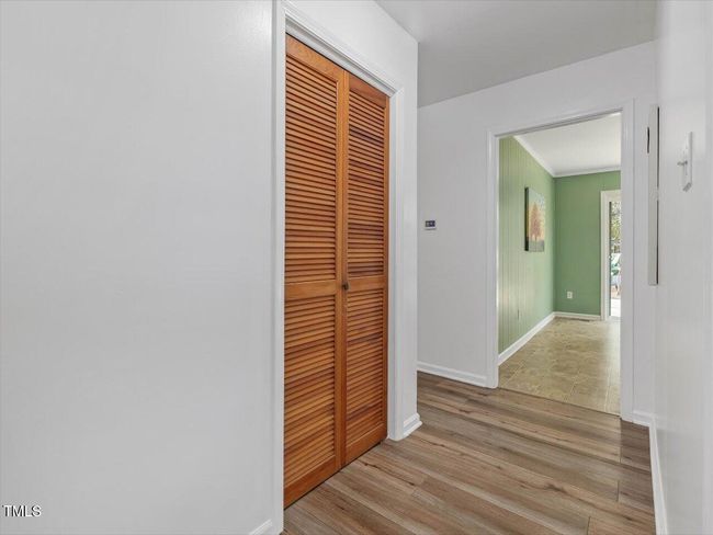 10-Foyer | Image 13