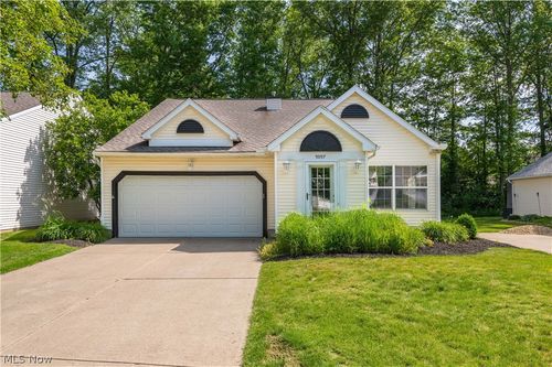 9097 Fern Cv E, Olmsted Falls, OH, 44138-3701 | Card Image